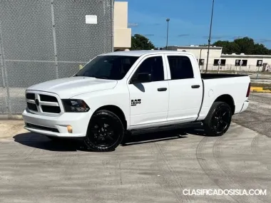 RAM 1500 CLASSIC 4X4 2020 CREW CAB!