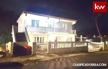 Casa en Bo. Pueblito del Rio