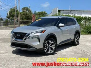 NISSAN ROGUE SV MEGA EQUIPADA
