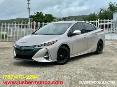 TOYOTA PRIUS PRIME PLUG-IN HYBRID !