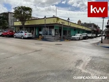 Bo. Pueblo, Local Comercial