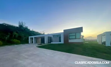 Casa en Urb. Montecielo