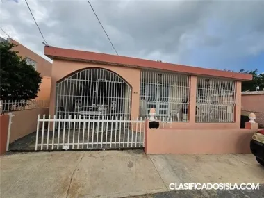 Calle Iglesias H 21 Urb. Rafael Bermudez Fajardo, PR 00738