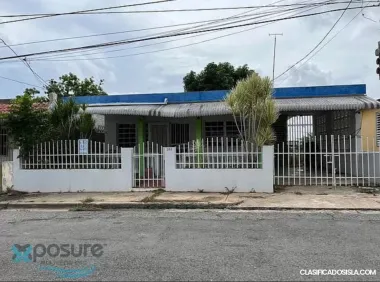 202 Zeno Gandia, Arecibo, PR 00612