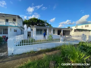Casa en Urb Vistamar Calle Granada