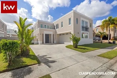 Urb. Cautiva, Casa en Caguas