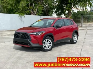 TOYOTA COROLLA CROSS 1,900 MILLAS