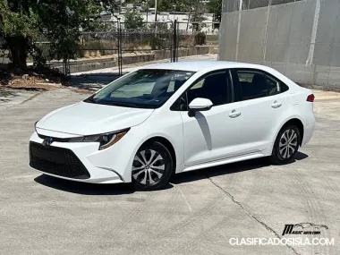 Toyota Corolla LE Hybrid 2022