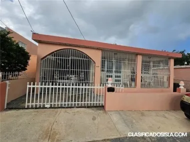 Calle Iglesias H 21 Urb. Rafael Ber