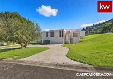 Urb. El Retiro, Casa en Caguas