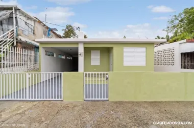 Property with three bedrooms, a bathroom