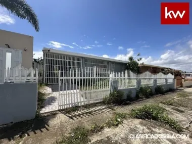 Urb. Ext. Diplo, Casa en Naguabo