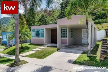 Casa en Urb. Borinquen Valley