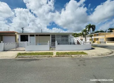 SPACIOUS SHARP-CONNER FAMILY HOME FOR RENT AT YABUCOA 