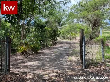 Terreno en Bo. Santa Catalina