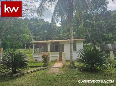 Casa en Bo. Quebrada Arriba