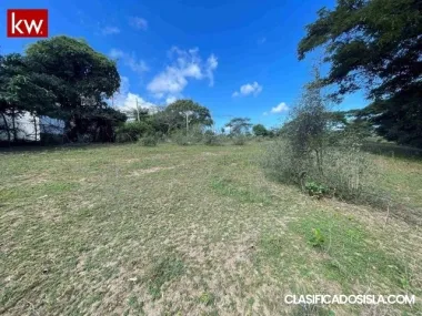 Bo Florida, Solar en Vieques