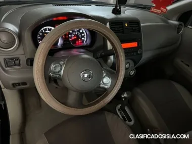 Se vende auto nissan Versa 2014