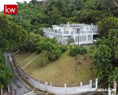 Urb Lomas del Sol, Casa en Guaynabo