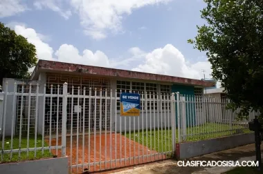 Urb. Colinas de Fairview