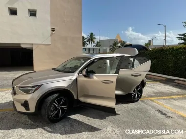 Volvo XC40 B4 - Como nueva!