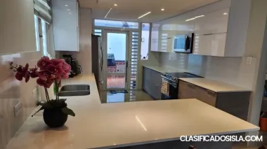 Casa en Urb. Quintas Reales