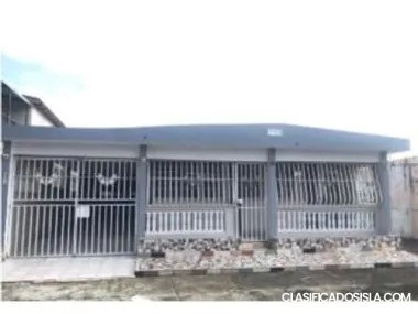 Villa Carolina/787-261-1155