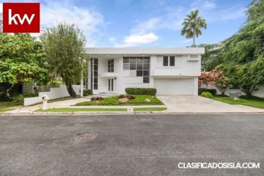 Casa en Urb. Garden Hills Estates