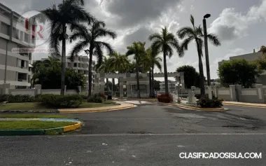 ¡Apartamento EQUIPADO & REMODELADO!