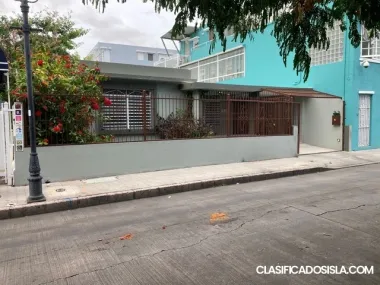 Hermosa Casa con Patio y Balcón