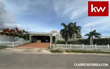 Casa en Urb. Paraiso De Combate