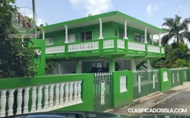 ¡Bella residencia de 2 niveles!