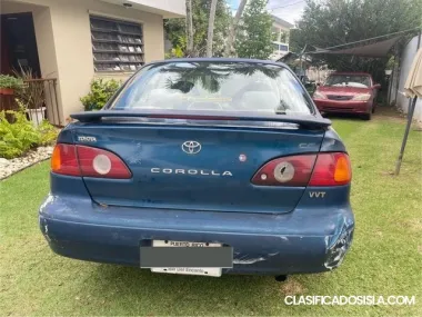 Toyota Corolla 2001 $2,000