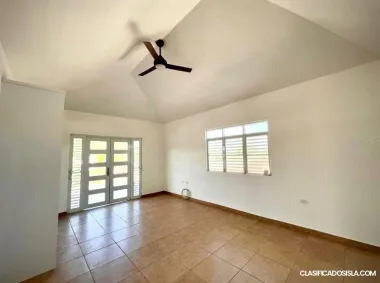 3 Cuartos 4 Baños en  Del Llano Coamo, PR 00769