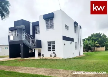 Urb. Ocean Park, Casa en Vega Baja