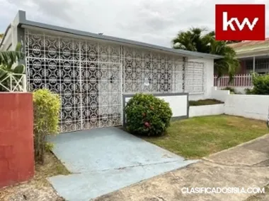 Urb. Los Maestros, Casa en Ponce