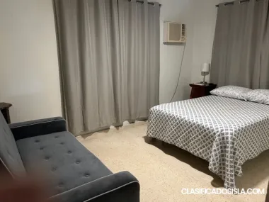 Amplio cuarto/baño/AC/céntrico