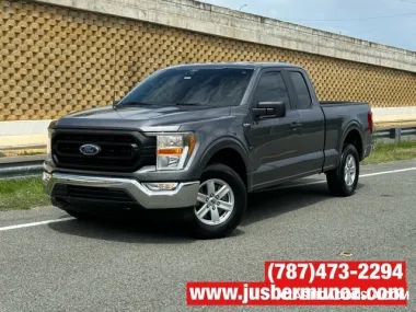 FORD F-150 XL ,3.3 V6,TRAN 10 VELOC