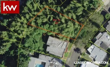 Urb. San Ignacio, Solar en San Juan