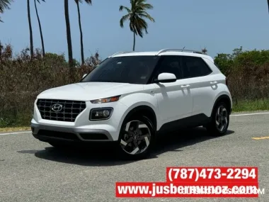 HYUNDAI VENUE SOLO 4,500 MILLAS