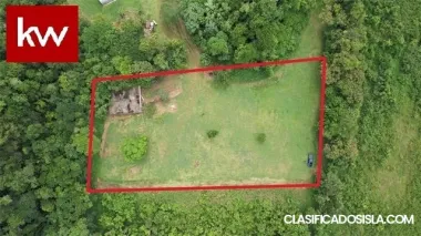 SOLAR EN BO. PUGNADO AFUERA