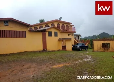 Propiedad Mixta en Bo. Fronton