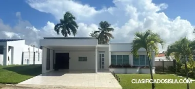 Cerca de playa con energía solar