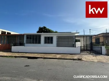 Urb. Martell, Casa en Arecibo