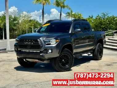 TOYOTA TACOMA TRD OFF ROAD 4x4