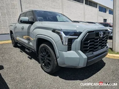 Toyota Tundra 4WD 2024
