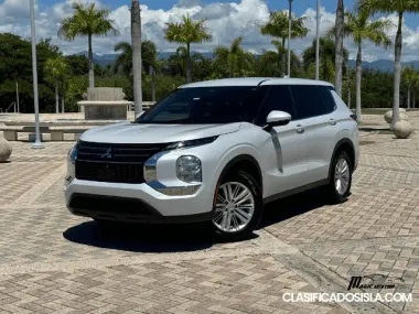 Mitsubishi Outlander ES 2024
