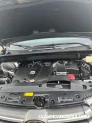 Highlander 2818 XLE ¡Como nueva!