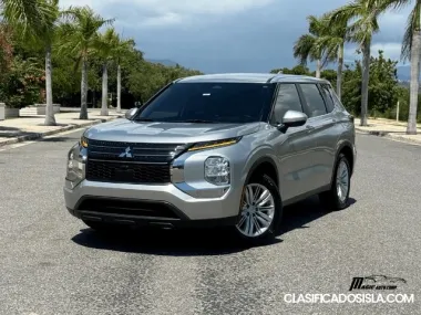 Mitsubishi Outlander ES 2024