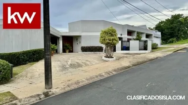 Casa en Urb. Alturas De San Benito